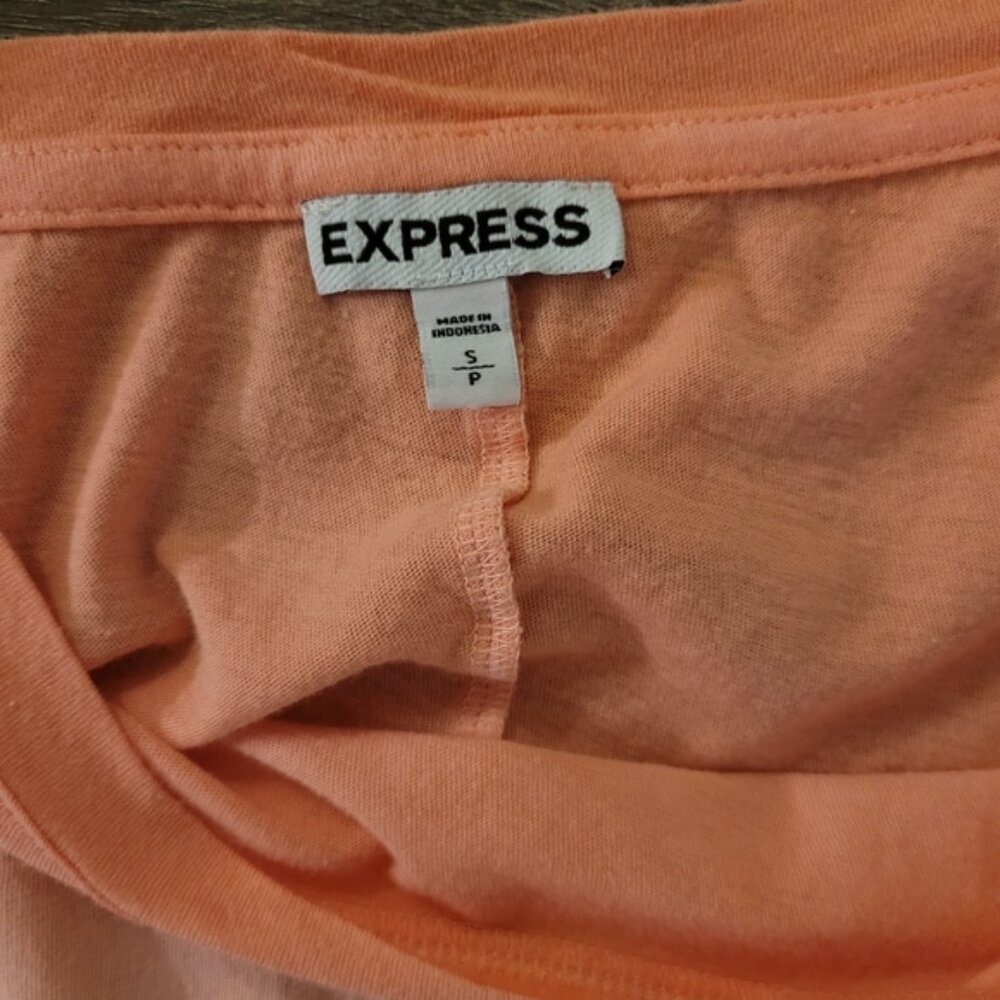 Express Gradient Tee - Picture 2 of 4